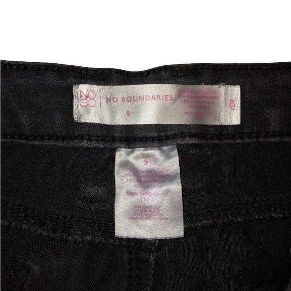 Junior’s Black Skinny Jeans - Picture 6 of 13